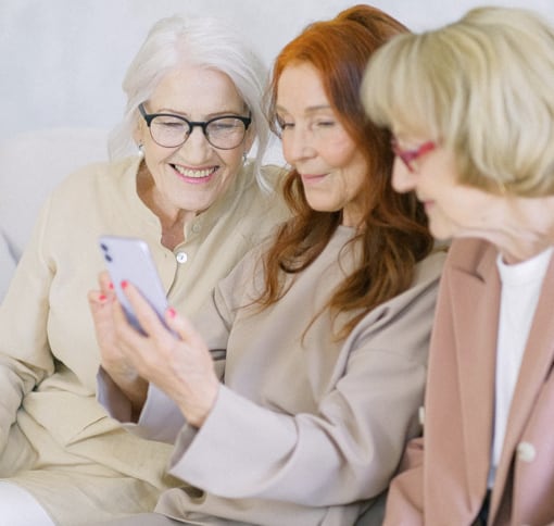 women-in-videocall